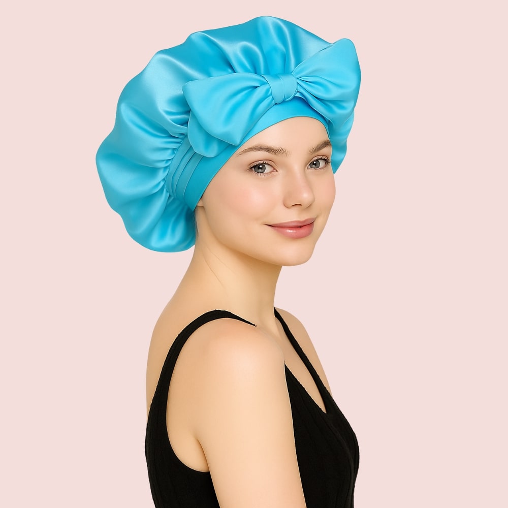 BONNET EN SATIN